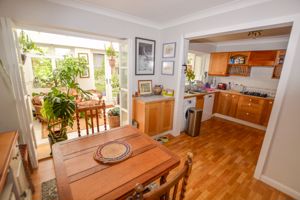 Kitchen/Diner- click for photo gallery